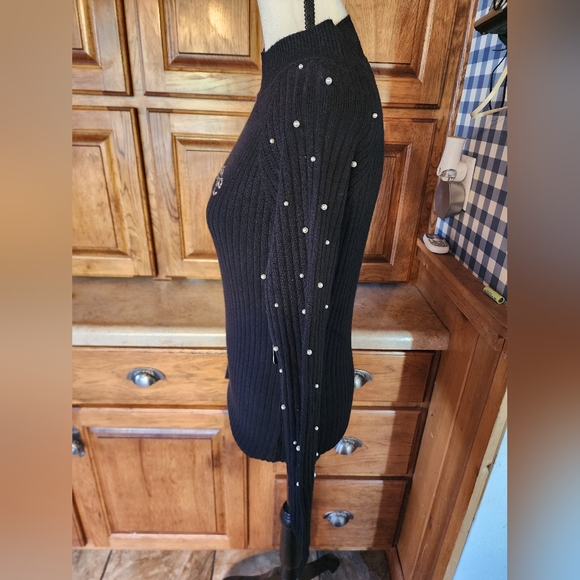 Bebe Long Sleeve Rhinestone Logo Fitted Sweater Size XL - Picture 5 of 10